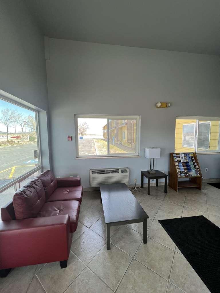 Surestay Hotel By Best Western Wells Interior photo